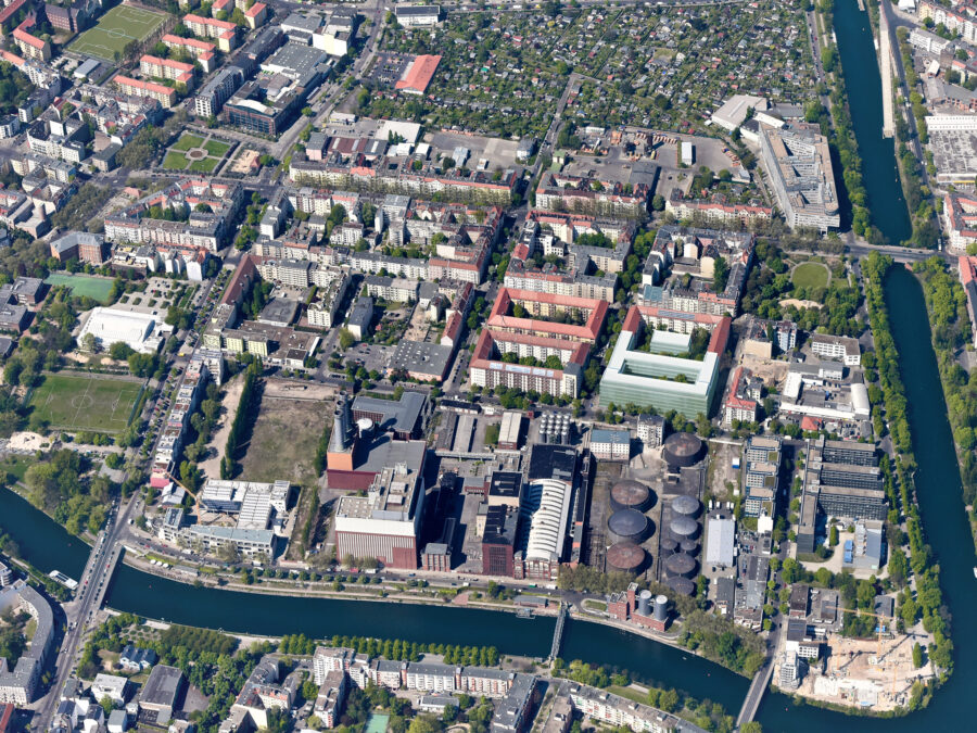 Luftbild mit Visualisierung des Projektes Quedlinburger Straße 10 und 12