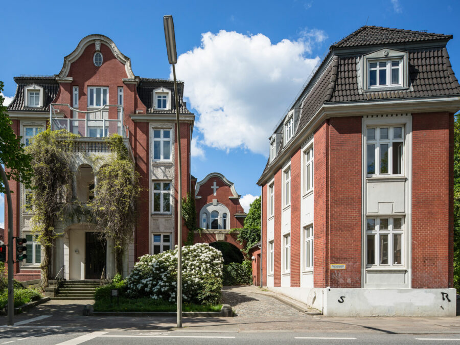 Historisches Krankenhausgebäude neben dem Projekt Fritz Barmbek in Hamburg