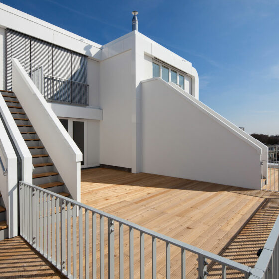 Balkon und Treppenaufgang des Projekts Goethelofts