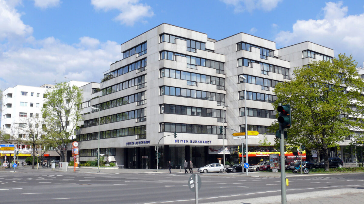 Ehemaliges Constanze Pressehaus in der Schillstraße (Kurfürstenstraße)