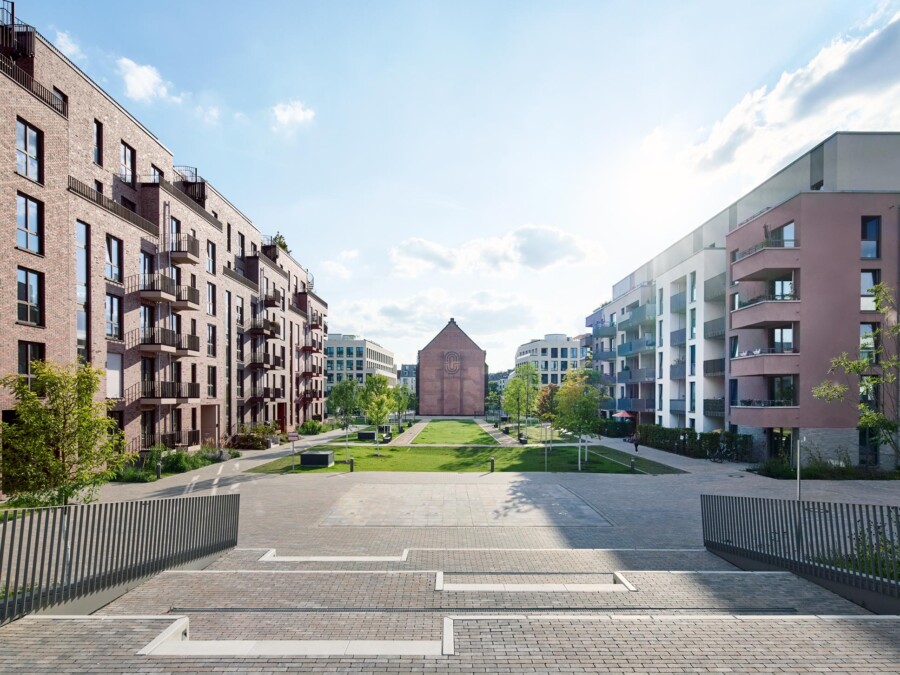 Hauptachse in der Quartiersentwicklung maxfrei mit Blick auf die historische Kapelle