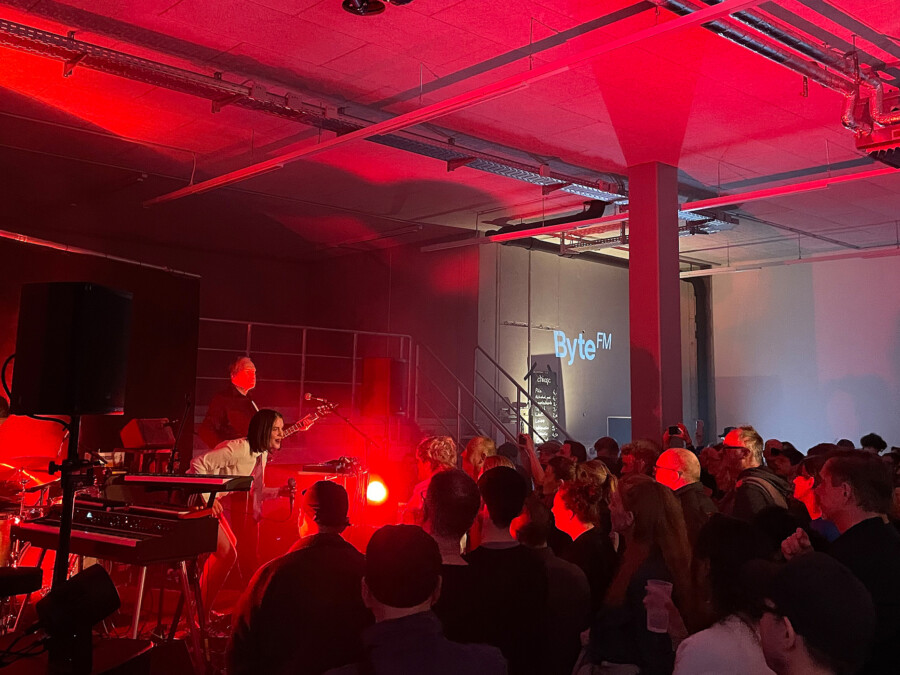 ByteFM-Konzert mit Sophia Kennedy im Paulihaus